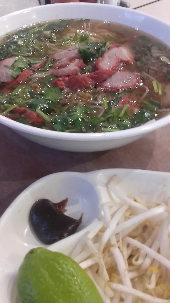 Soupe Avec Porc Laqué